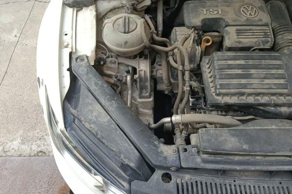 Volkswagen Lamando 2015, 123000 км, за 5360 USD - фото 23