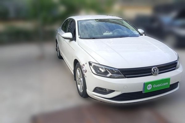 Volkswagen Lamando 2015, 123000 км, за 5360 USD