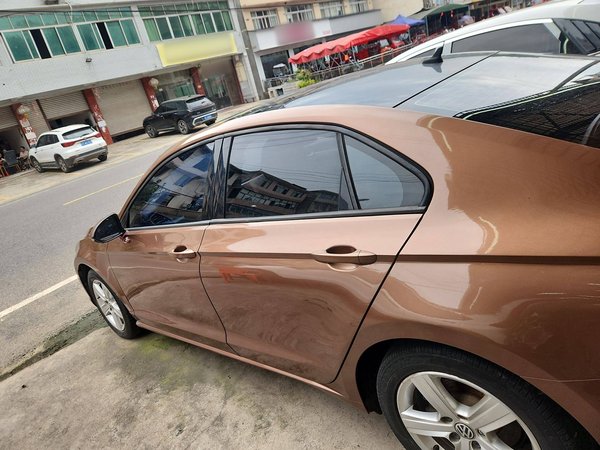 Volkswagen Lamando 2017, 150200 км, за 7474 USD