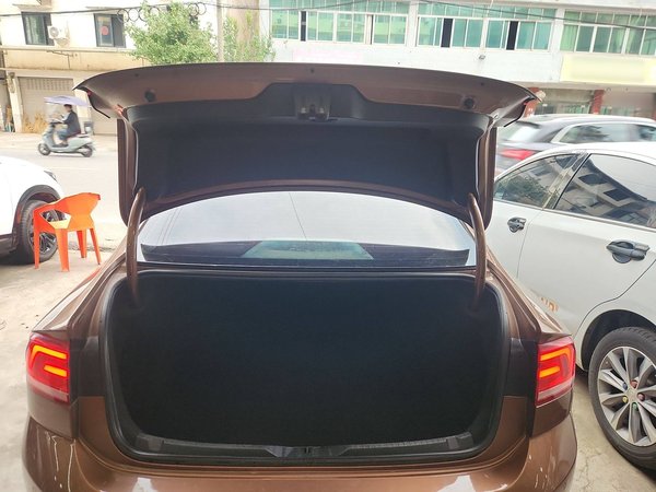 Volkswagen Lamando 2017, 150200 км, за 7474 USD - фото 22