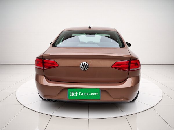 Volkswagen Lamando 2017, 87600 км, за 8996 USD