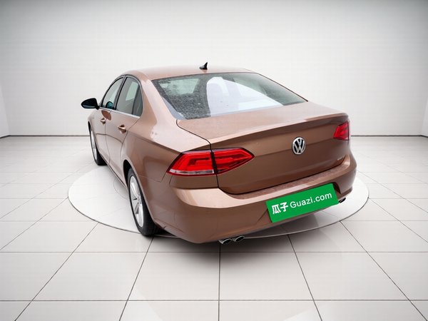Volkswagen Lamando 2017, 87600 км, за 8996 USD