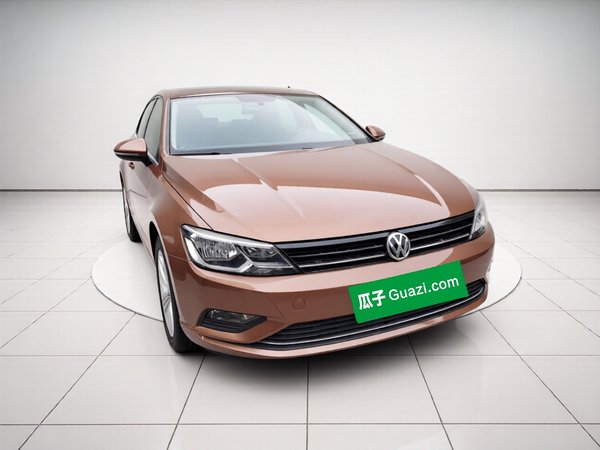 Volkswagen Lamando 2017, 87600 км, за 8996 USD