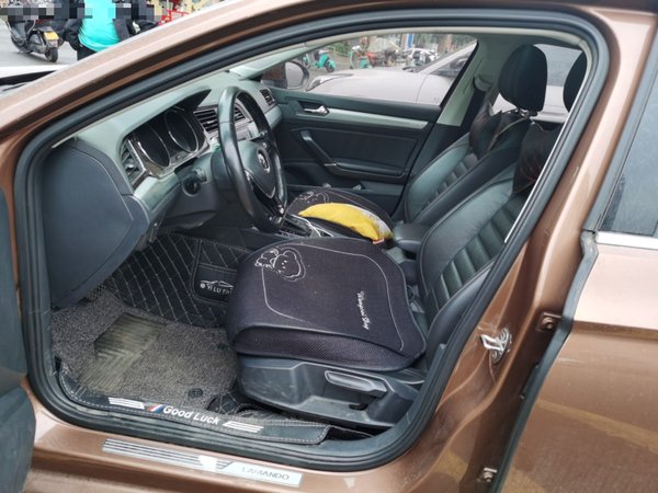 Volkswagen Lamando 2017, 87600 км, за 8996 USD - фото 19