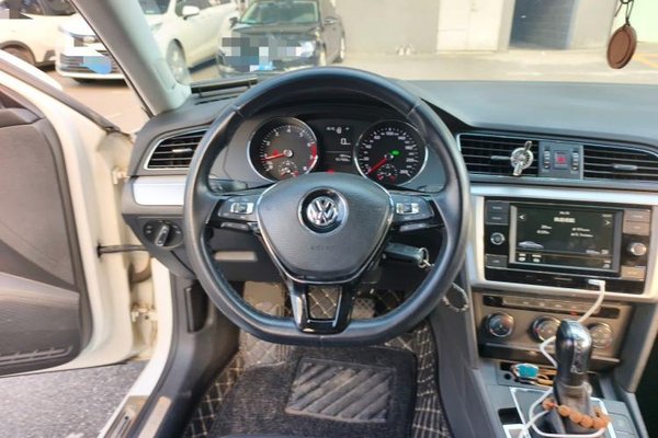 Volkswagen Lamando 2017, 101700 км, за 6464 USD - фото 11