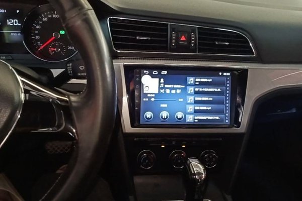 Volkswagen Lamando 2017, 109300 км, за 8572 USD - фото 12
