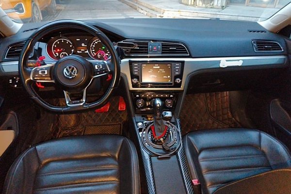 Volkswagen Lamando 2017, 121000 км, за 7923 USD - фото 10