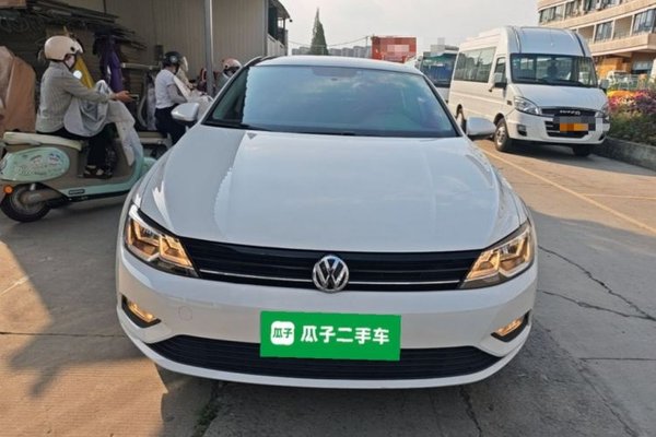 Volkswagen Lamando 2017, 52500 км, за 8816 USD