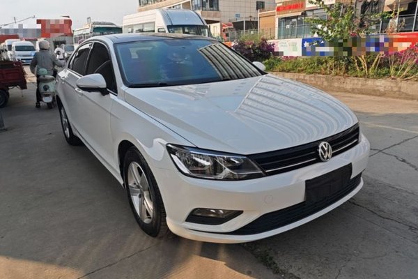 Volkswagen Lamando 2017, 52500 км, за 8816 USD
