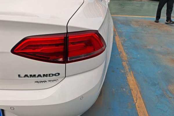 Volkswagen Lamando 2017, 52500 км, за 8816 USD - фото 9
