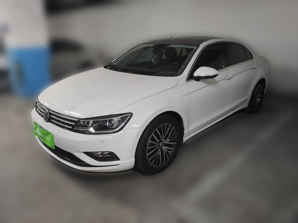 Volkswagen Lamando 2017, 88100 км, за 10032 USD