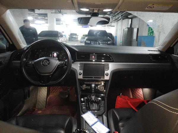 Volkswagen Lamando 2017, 88100 км, за 10032 USD - фото 11