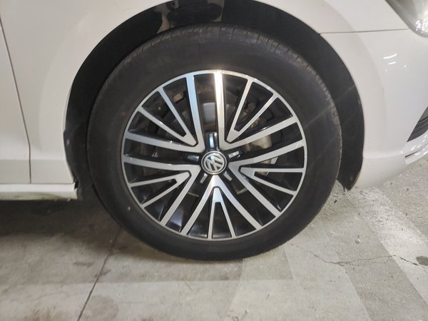 Volkswagen Lamando 2017, 88100 км, за 10032 USD - фото 7