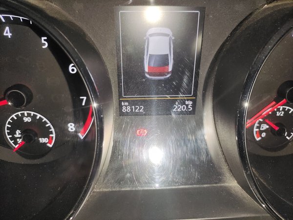 Volkswagen Lamando 2017, 88100 км, за 10032 USD - фото 12