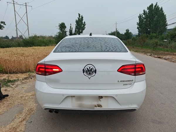 Volkswagen Lamando 2018, 100700 км, за 8835 USD