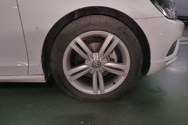 Volkswagen Lamando 2018, 172300 км, за 8012 USD