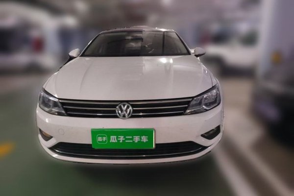 Volkswagen Lamando 2018, 172300 км, за 8012 USD