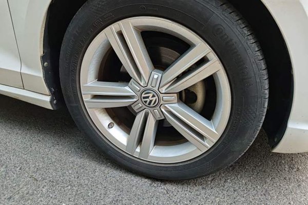 Volkswagen Lamando 2018, 67600 км, за 8496 USD
