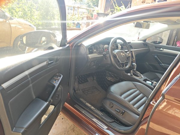 Volkswagen Lamando 2019, 51100 км, за 9155 USD - фото 17