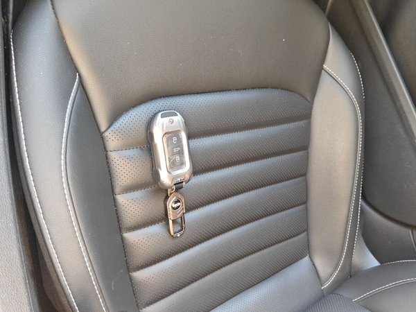 Volkswagen Lamando 2019, 51100 км, за 9155 USD - фото 9