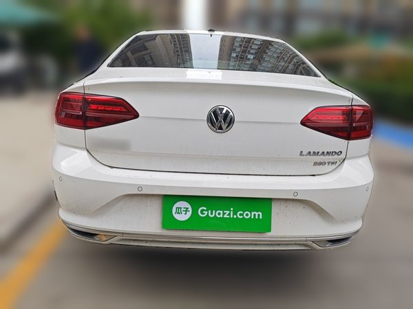 Volkswagen Lamando 2019, 55800 км, за 9429 USD