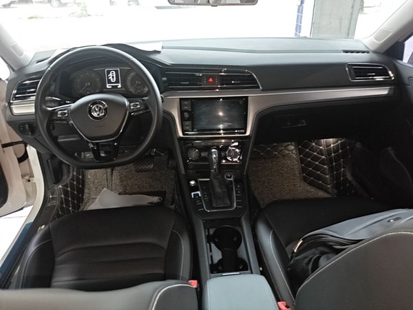 Volkswagen Lamando 2019, 78800 км, за 10968 USD - фото 13