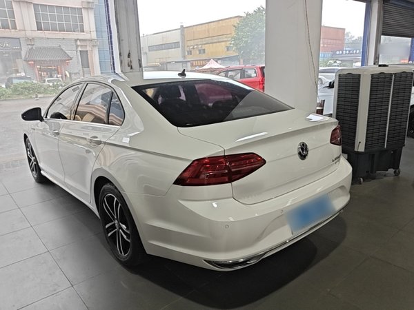 Volkswagen Lamando 2019, 78800 км, за 10968 USD