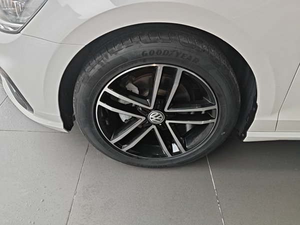 Volkswagen Lamando 2019, 78800 км, за 10968 USD - фото 8