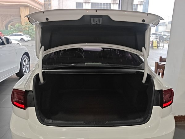 Volkswagen Lamando 2019, 78800 км, за 10968 USD - фото 22