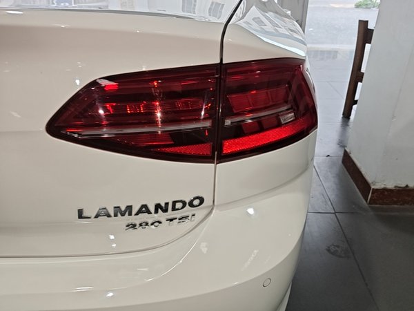 Volkswagen Lamando 2019, 78800 км, за 10968 USD - фото 7
