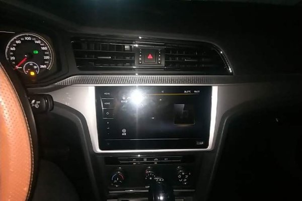 Volkswagen Lamando 2021, 47100 км, за 12593 USD - фото 15