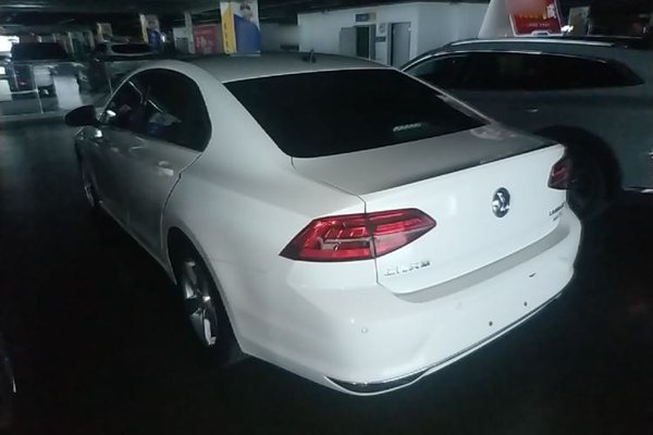 Volkswagen Lamando 2021, 47100 км, за 12593 USD