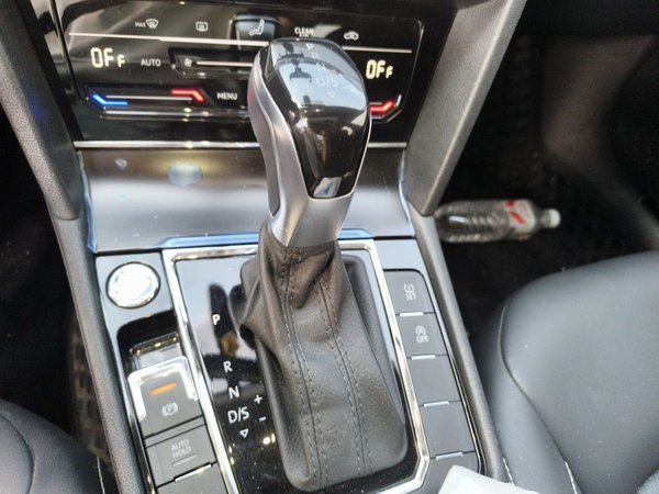Volkswagen Lamando 2021, 53200 км, за 12439 USD - фото 15
