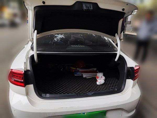 Volkswagen Lamando 2021, 75400 км, за 10630 USD - фото 14