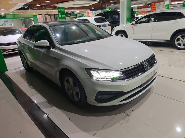 Volkswagen Lamando 2021, 79300 км, за 14342 USD