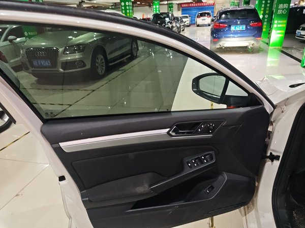 Volkswagen Lamando 2021, 79300 км, за 14342 USD - фото 26