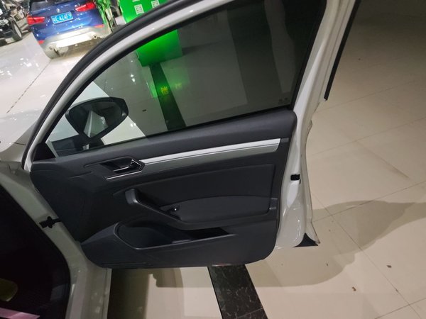 Volkswagen Lamando 2021, 79300 км, за 14342 USD - фото 24