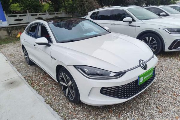 Volkswagen Lamando 2022, 42900 км, за 15918 USD
