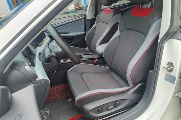 Volkswagen Lamando 2022, 42900 км, за 15918 USD - фото 17