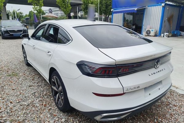 Volkswagen Lamando 2022, 42900 км, за 15918 USD