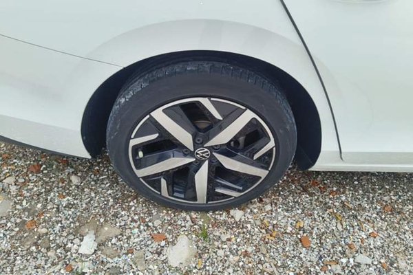 Volkswagen Lamando 2022, 42900 км, за 15918 USD - фото 11