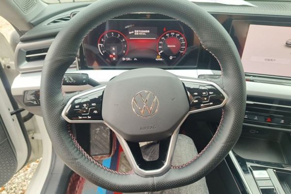 Volkswagen Lamando 2022, 42900 км, за 15918 USD - фото 13