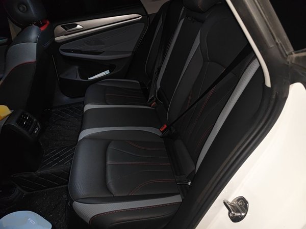 Volkswagen Lamando 2022, 64500 км, за 13270 USD - фото 18