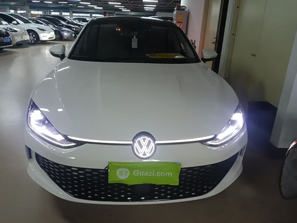 Volkswagen Lamando 2022, 64900 км, за 14229 USD
