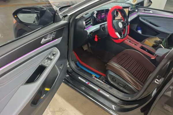Volkswagen Lamando 2023, 14700 км, за 19785 USD - фото 24