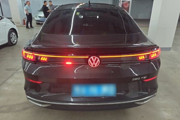 Volkswagen Lamando 2023, 14700 км, за 19785 USD