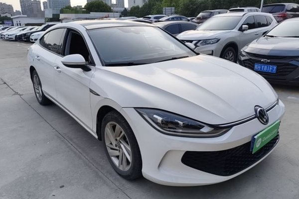Volkswagen Lamando 2023, 34000 км, за 14978 USD