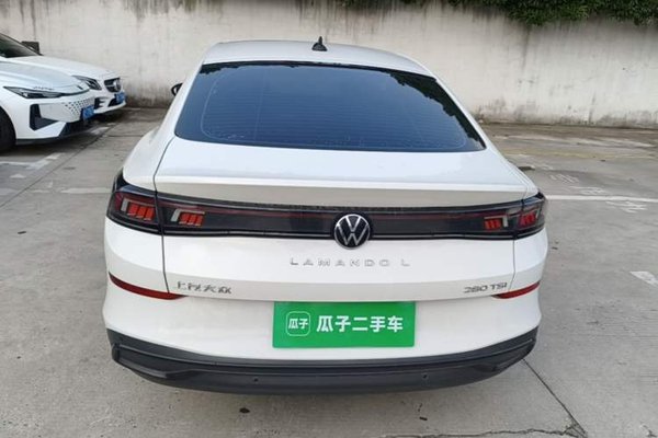 Volkswagen Lamando 2023, 34000 км, за 14978 USD