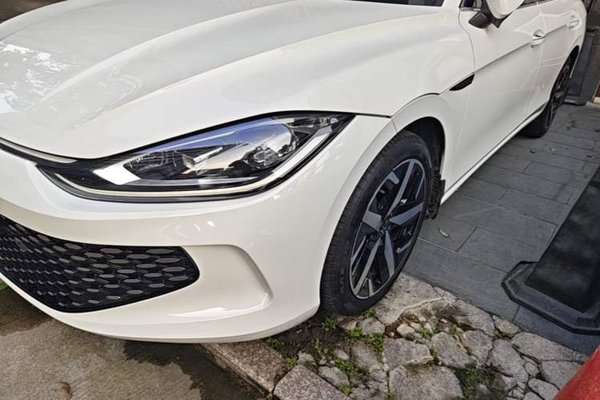 Volkswagen Lamando 2023, 67000 км, за 14981 USD - фото 8
