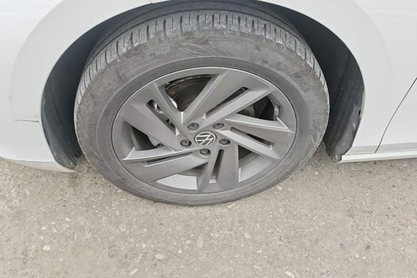 Volkswagen Lamando 2024, 26600 км, за 16351 USD - фото 8
